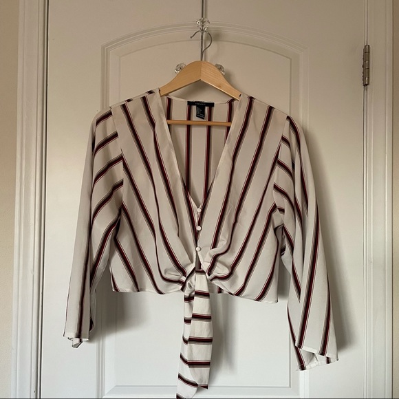 Forever 21 Crop Long Sleeve - Picture 1 of 3